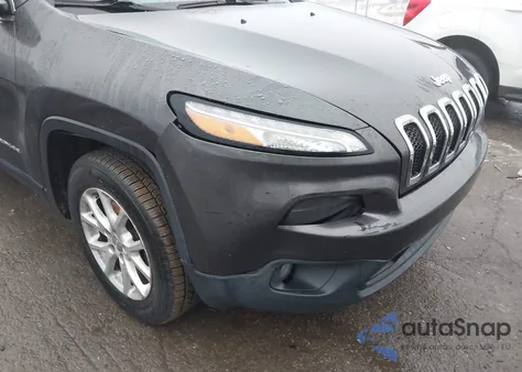 2016 Jeep Cherokee Latitude z USA, uszkodzony, nr VIN 1C4PJMCB4GW221379